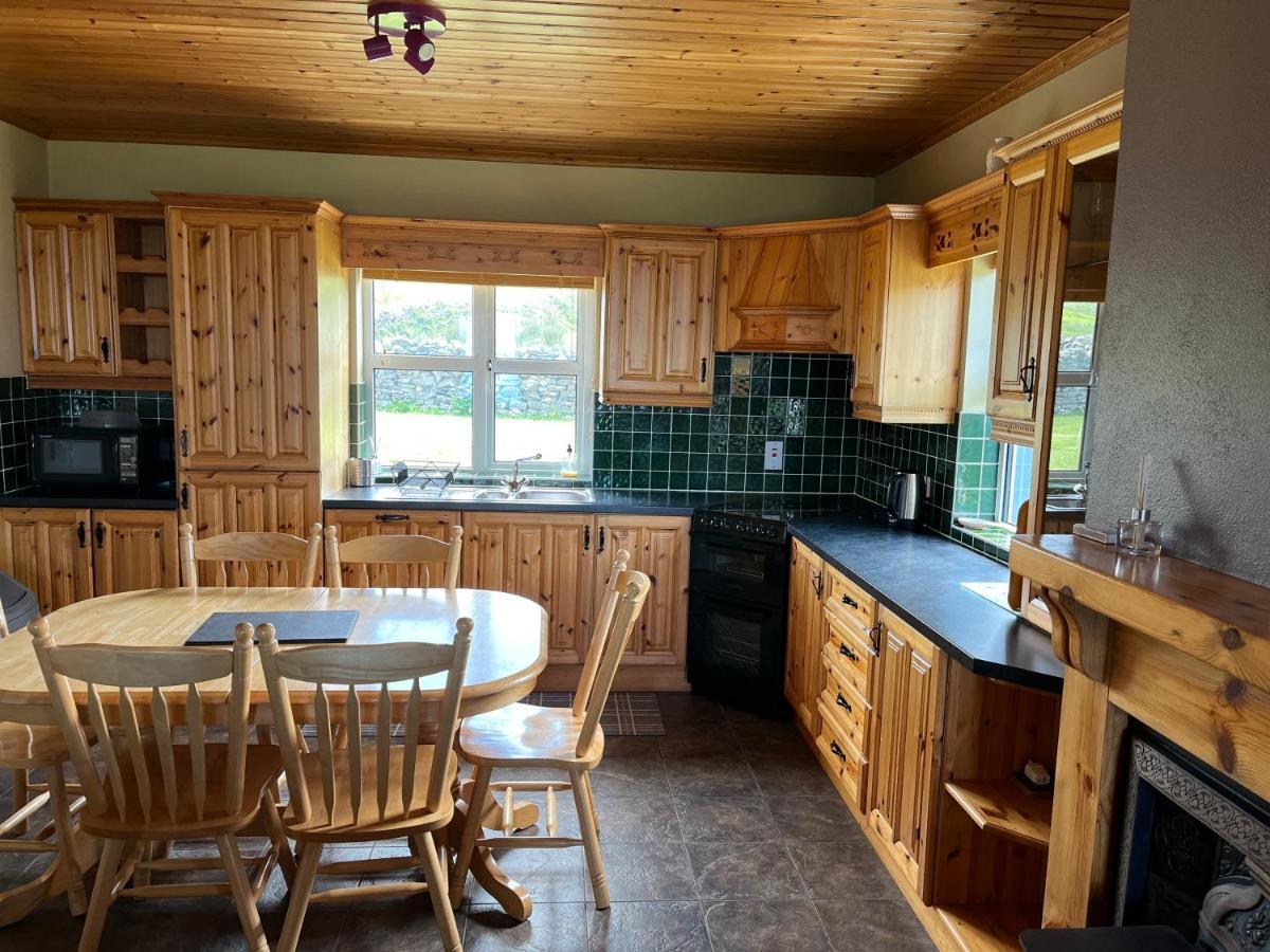 Ocean View Doolin Villa ภายนอก รูปภาพ