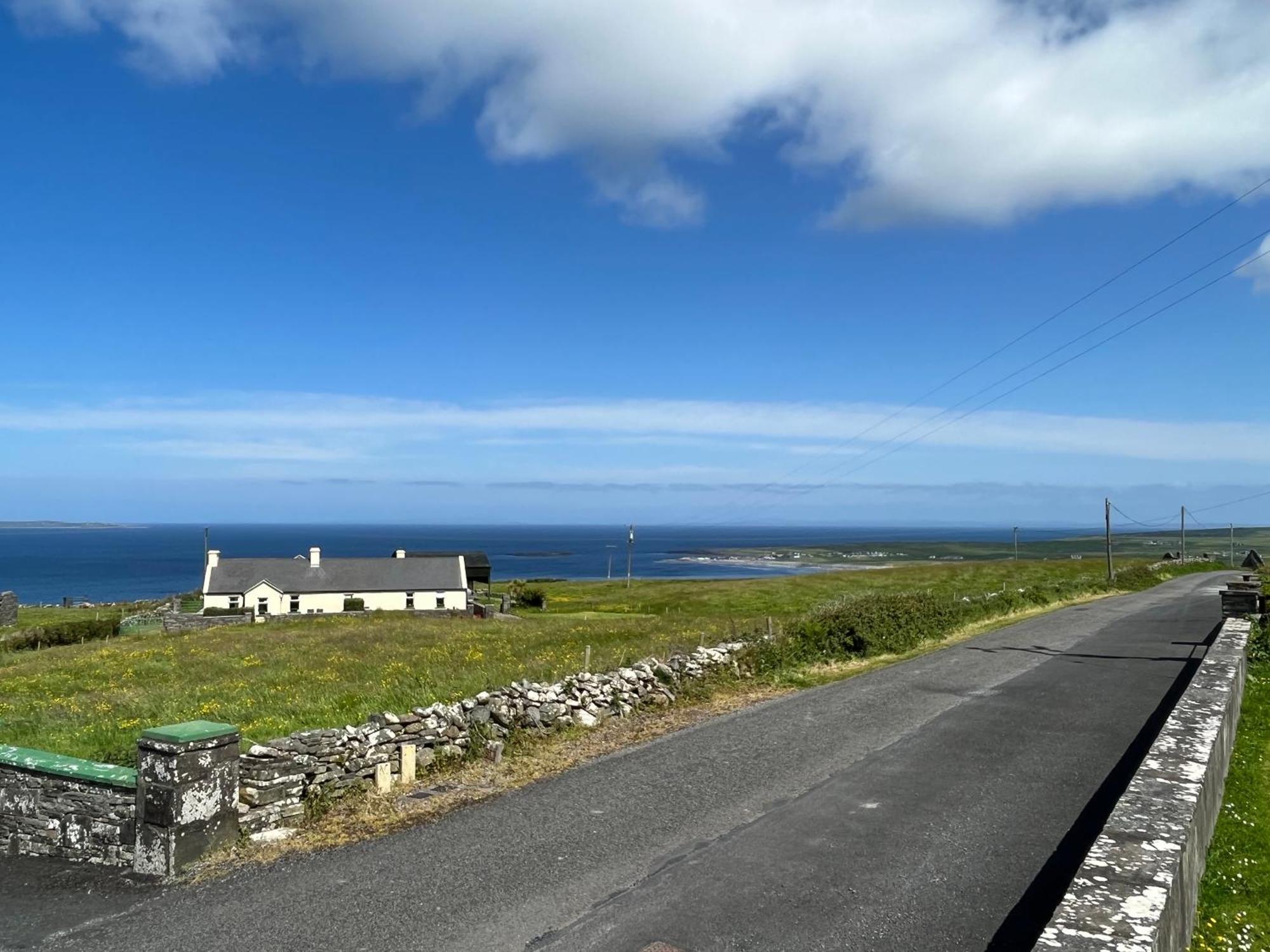 Ocean View Doolin Villa ภายนอก รูปภาพ